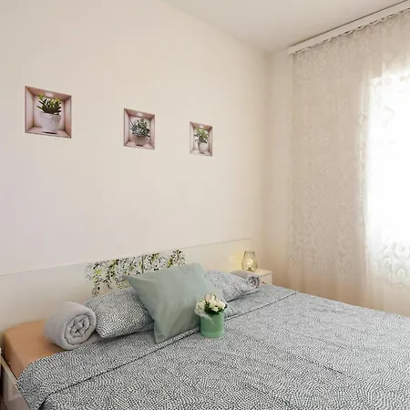Senka Apartment Orebic